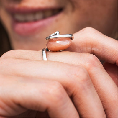 Feldspat Mondstein Eleganter Silber Fantasy Ring TAGBO-01695